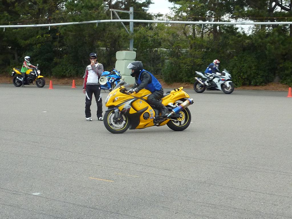 有限会社ケイズワン 北川ライディングスクール事務局 バイクのるぞう