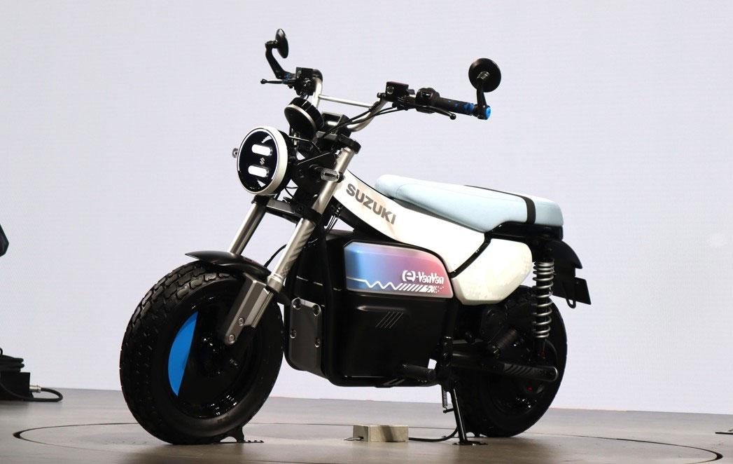 【スズキ　モビリティショー2025】BEVバイクコンセプト「e-VanVan」　　「By Your Side」の体感、演出　　　一人ひとりに「ワクワクのアンサー」へ